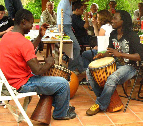 Djelikan : les musiciens jouent